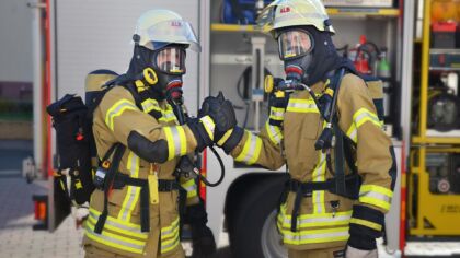 Nieczynny budynek należący do kolei stanął w płomieniach
