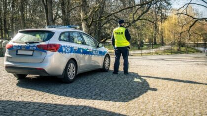 Ostra awantura w sklepie Żabka zakończona atakiem butelką