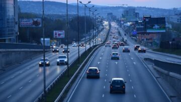 Kolizja dwóch samochodów na ulicy Katowickiej w Cieszynie – cztery osoby poszkodowane