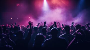 Tłumy na prapremierze „Sajlen Disko” – deszcz tylko na finałowe brawa!