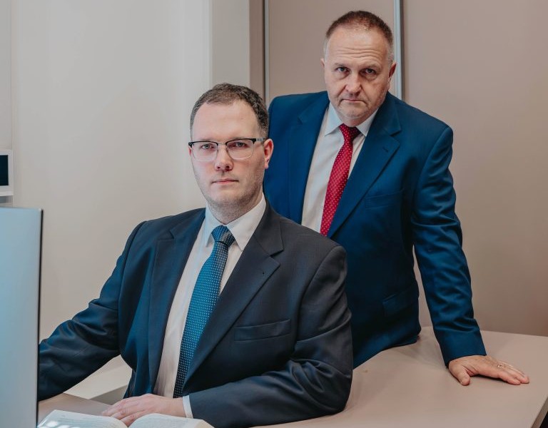 Prawnicy Bielsko-Biała - specjalizujący się w prawie spadkowym w swoim gabinecie
