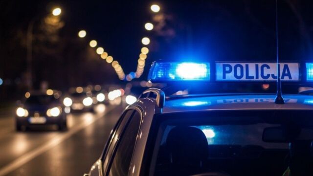 Poszukiwany wpadł w mieszkaniu 51-latka. Były też narkotyki